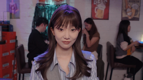 完蛋我被美女包围了房间里的心跳安卓版
